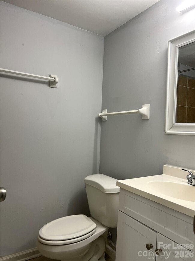 Photo - 1624 Arlyn Cir Unit H