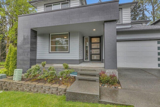 Photo - Large luxurious 5 bedroom Home in Renton