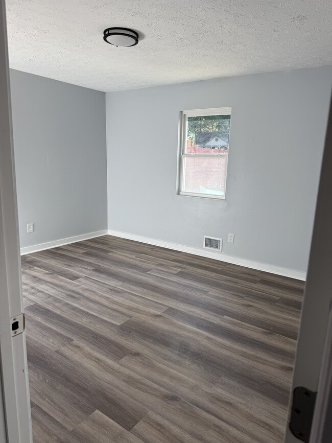 Photo - 453 Azalea Dr