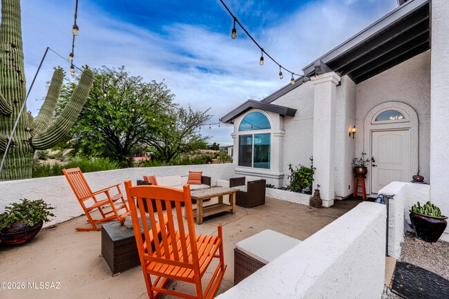 4641 N Paseo De Los Cerritos