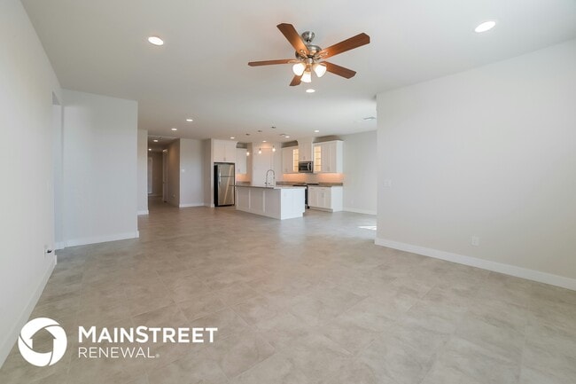 Photo - 8712 S 69th Dr