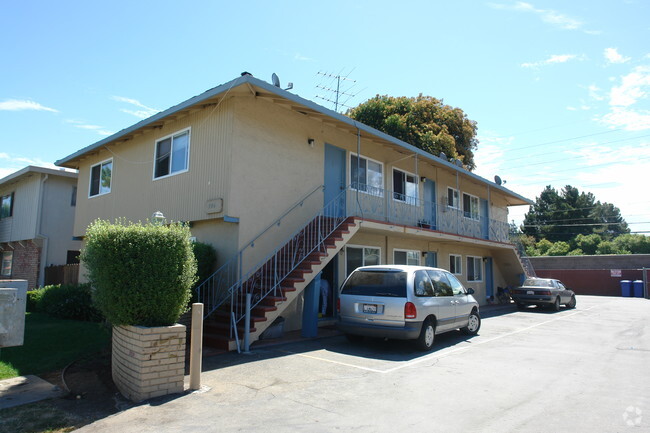 Building Photo - 794 Deland Ave Rental