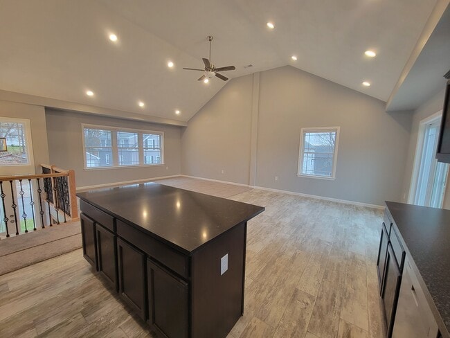 Photo - 12 Fountain Ave