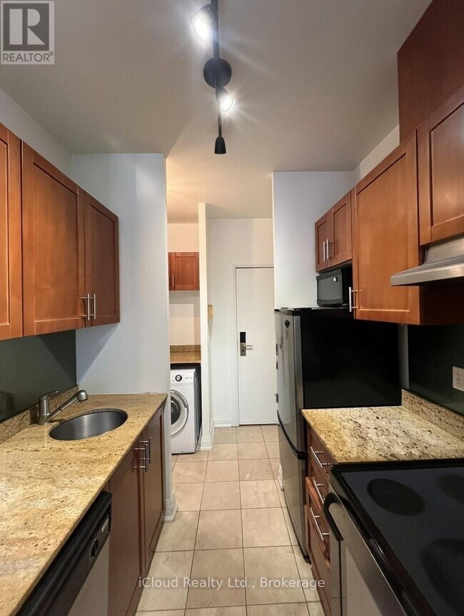 Photo - 2737 Keele St Unit 226