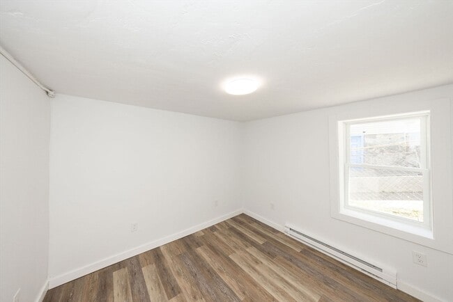 61 Rodney St Unit G