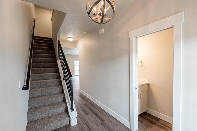 Photo - 305 Johnson Rd