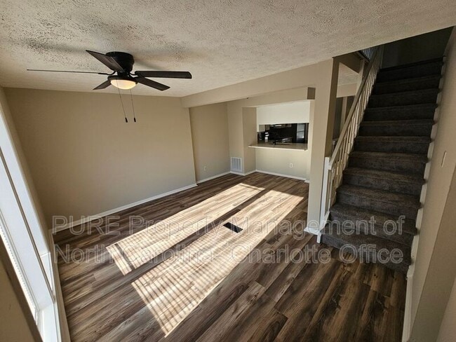 Photo - 9445 Lexington Cir