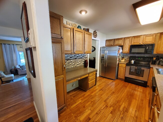 Photo - 5925 Prince George Dr