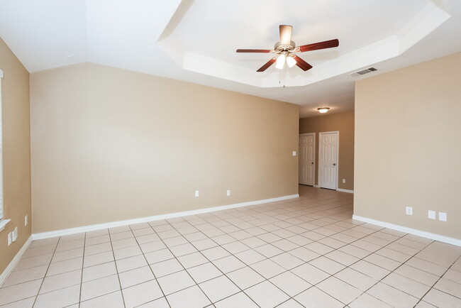 Photo - 1734 Avenue E