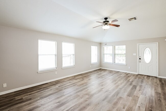 Photo - 10743 Jordan Heights Dr