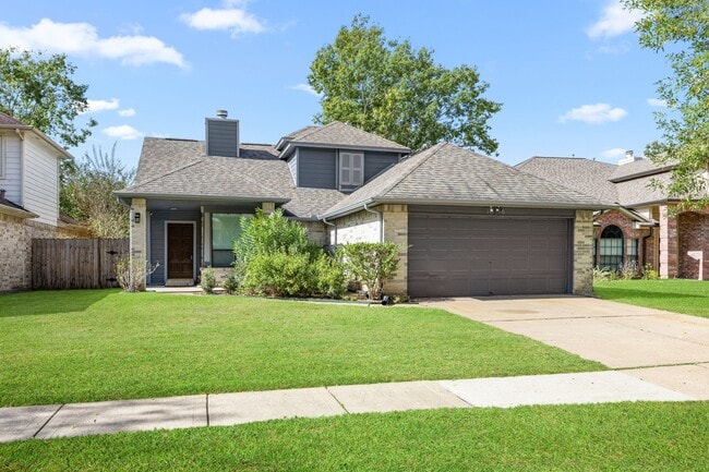 Photo - 2010 Courtshire Ln