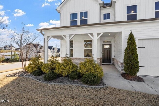 Photo - 128 Highland Grv Wy