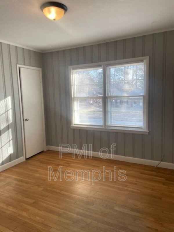 Photo - 4015 Charles Dr