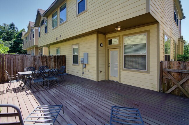 Photo - 11 Cheswood Manor Court