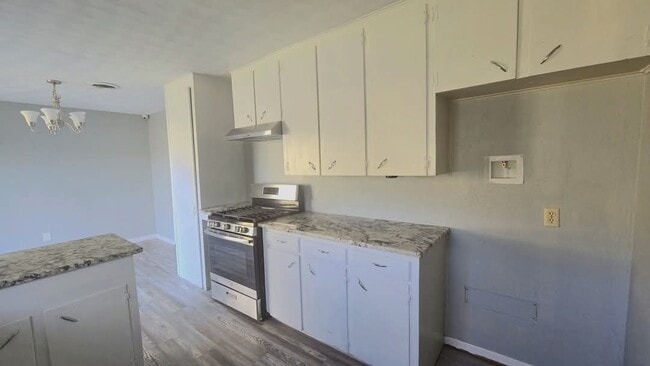 Photo - 2714 28th Ave N