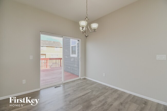 Photo - 7976 Cairn Ct