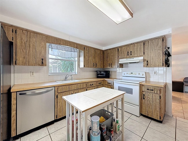 Photo - 7815 Foxbloom Dr