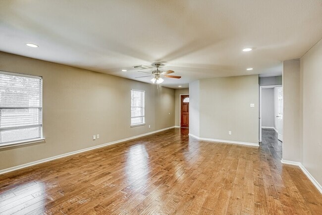 Photo - 3502 Wheatmeadow Ln