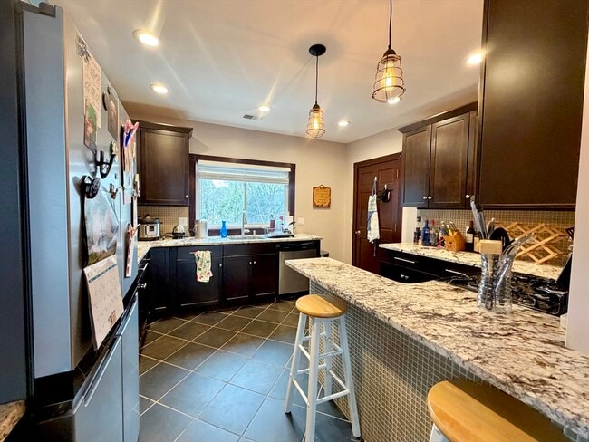 Photo - 52 Sheridan Ave Unit 52