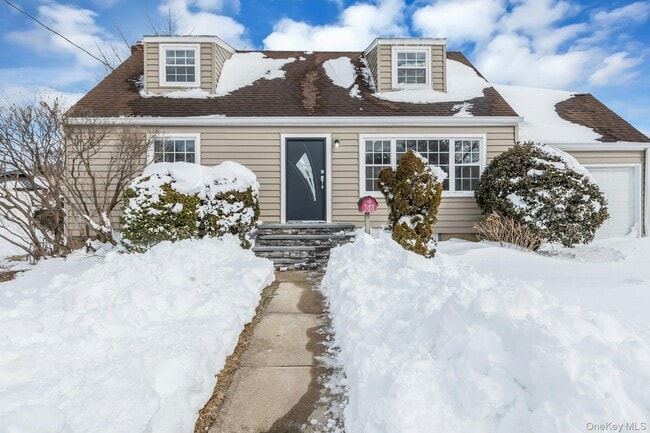 Building Photo - 11 Barbara Dr