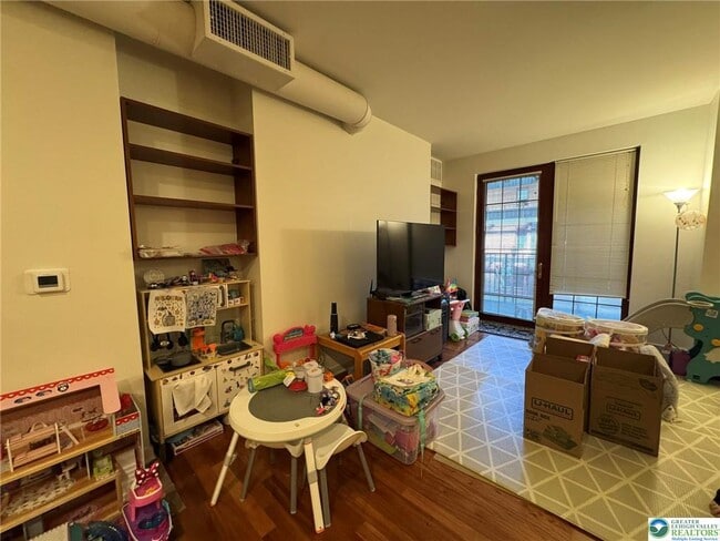 Photo - 11 W 2nd St Unit 205