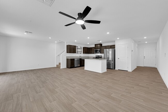 Photo - 6020 Swift Lariat St