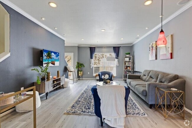 Building Photo - 9200 Westheimer Rd Unit 1404 Rental