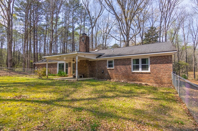 1026 Denney Rd