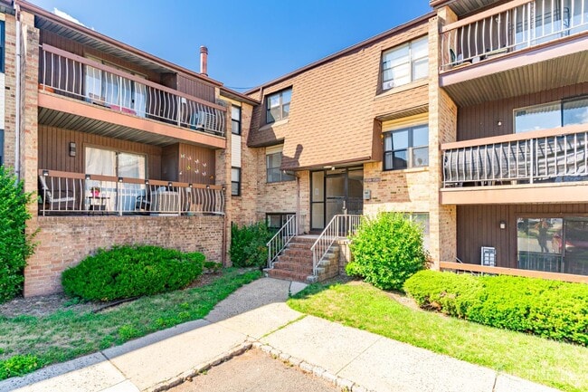 Photo - 1719 Raspberry Ct