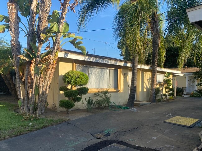 Building Photo - 9550 Cortada St