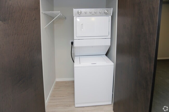 1 Bedroom 1 Bath - Uptown Apartments