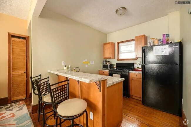 Building Photo - 20 Bristol St Unit 2 Rental