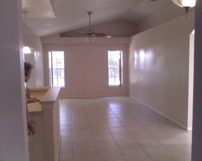 Photo - 2709 Child St