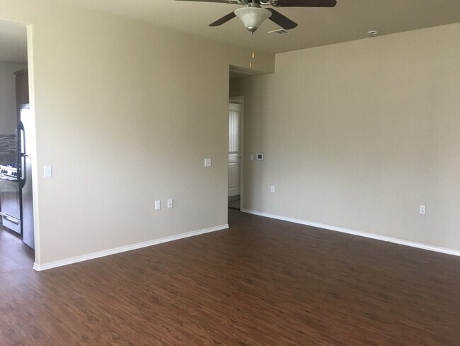 Photo - South Austin Home on Cul-de-Sac - Colorado Crossing
