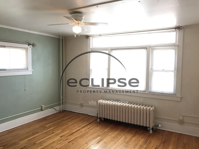 Photo - 711 2nd St Unidad 2