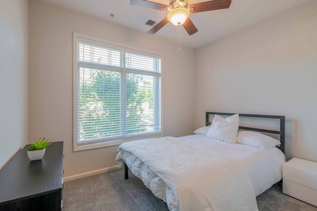 Photo - 1000 Jefferson Street Apartments