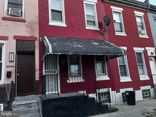 Building Photo - 2445 N Bancroft St Rental