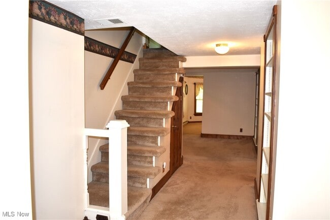 Photo - 2071 Dewey Rd