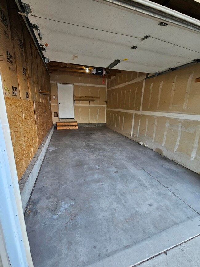 Photo - 214 W Timothy St