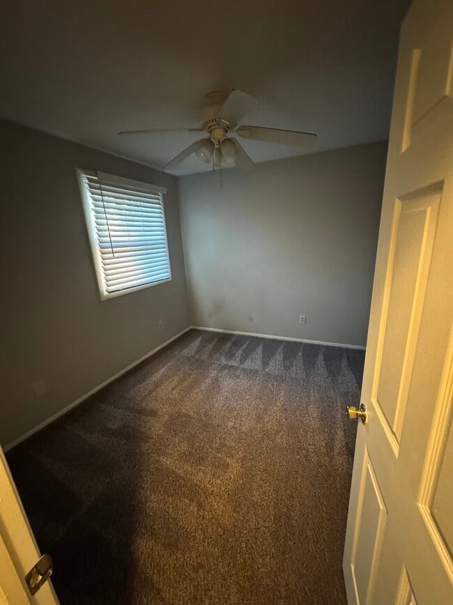 Photo - 4123 Regentview St NE