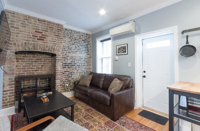 Building Photo - 632 Constitution Ave NE Unit 1