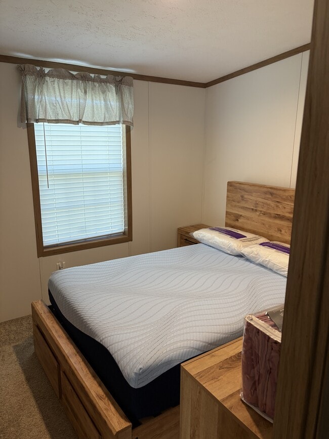 36394 Sarah Ln