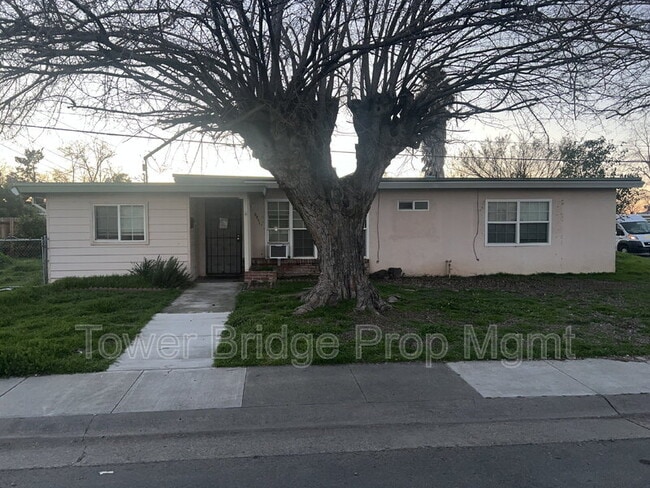 Photo - 2841 Taft St