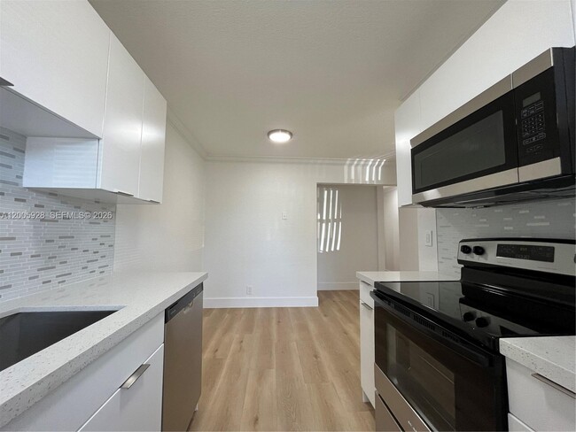 Photo - 6301 SW 20th St Unit 6301