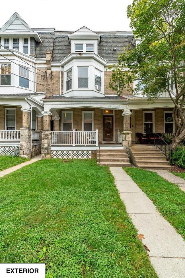 Building Photo - 513 1/2 W James St Unit 1