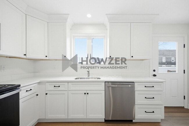 Photo - 24 Crocker St