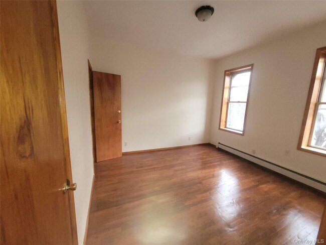 Photo - 433 Jerome St Unit 1