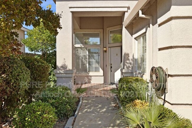 Photo - 2304 Yorkshire Ct