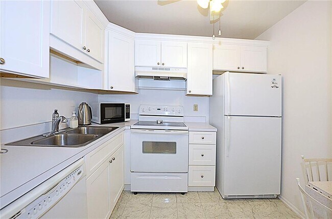 Photo - 48 Woodland Dr