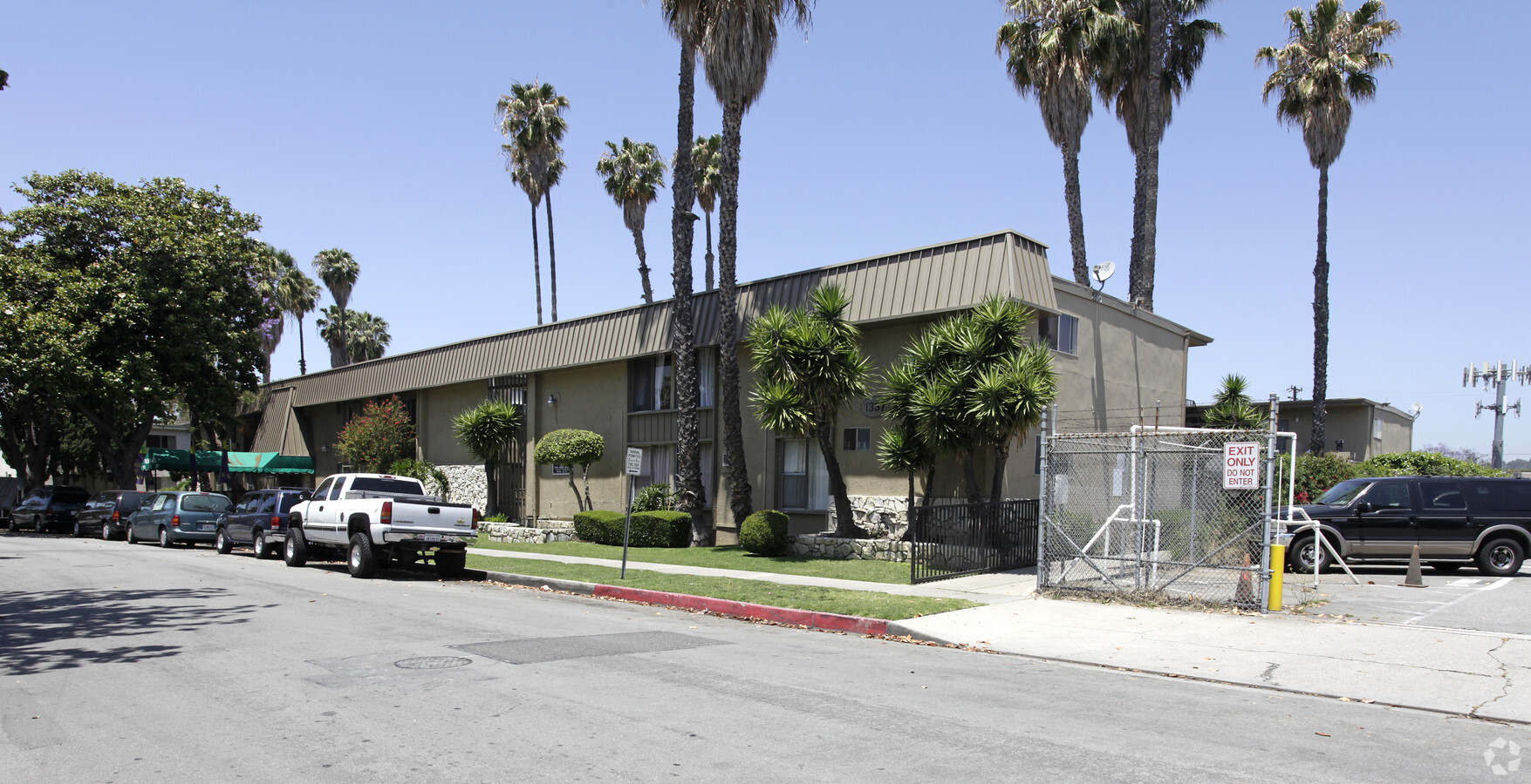 Photo - Wilshire Apartments